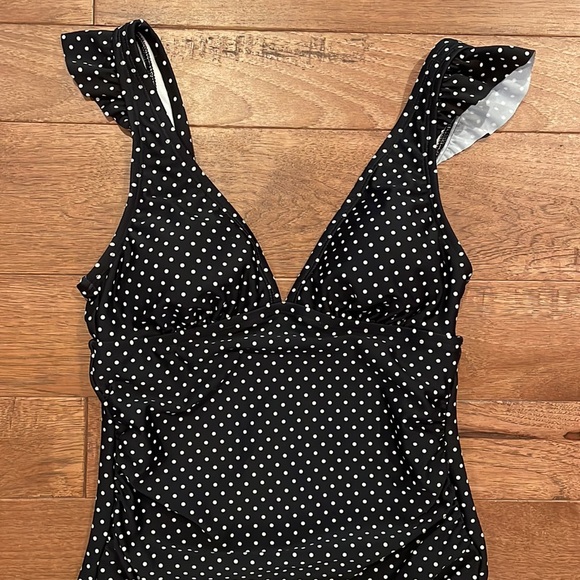 Shade & Shore One-Piece Swimsuit - Polka Dots - Tummy Control - Size S (4-6) - Picture 2 of 16